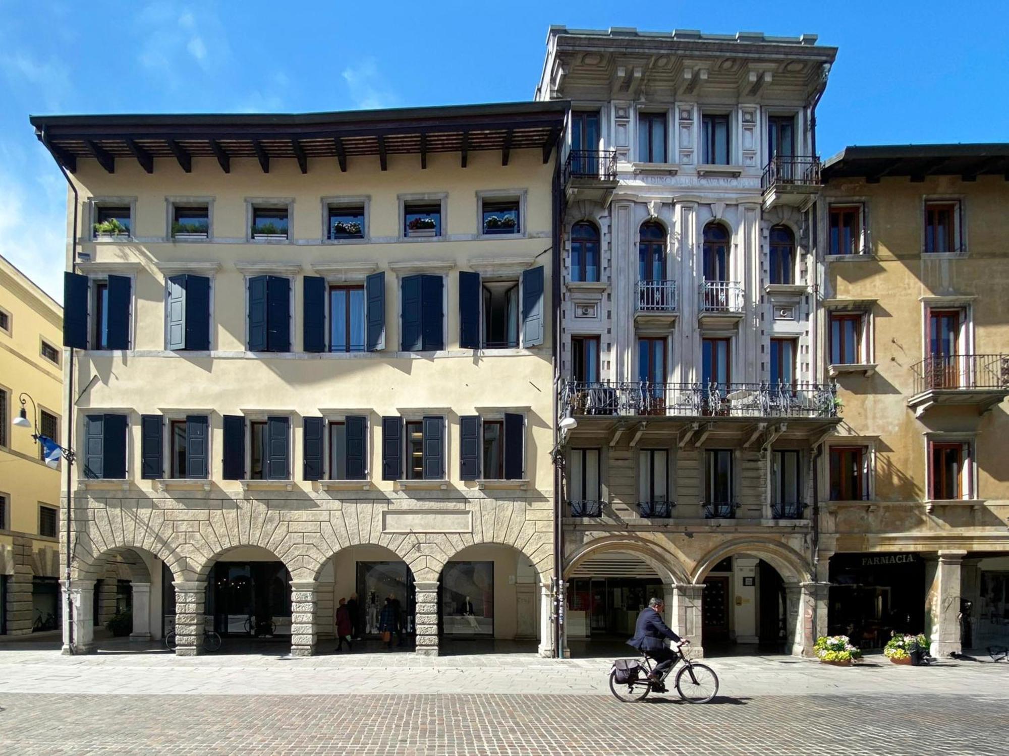 Mercatovecchio Luxury Suites Udine Luaran gambar